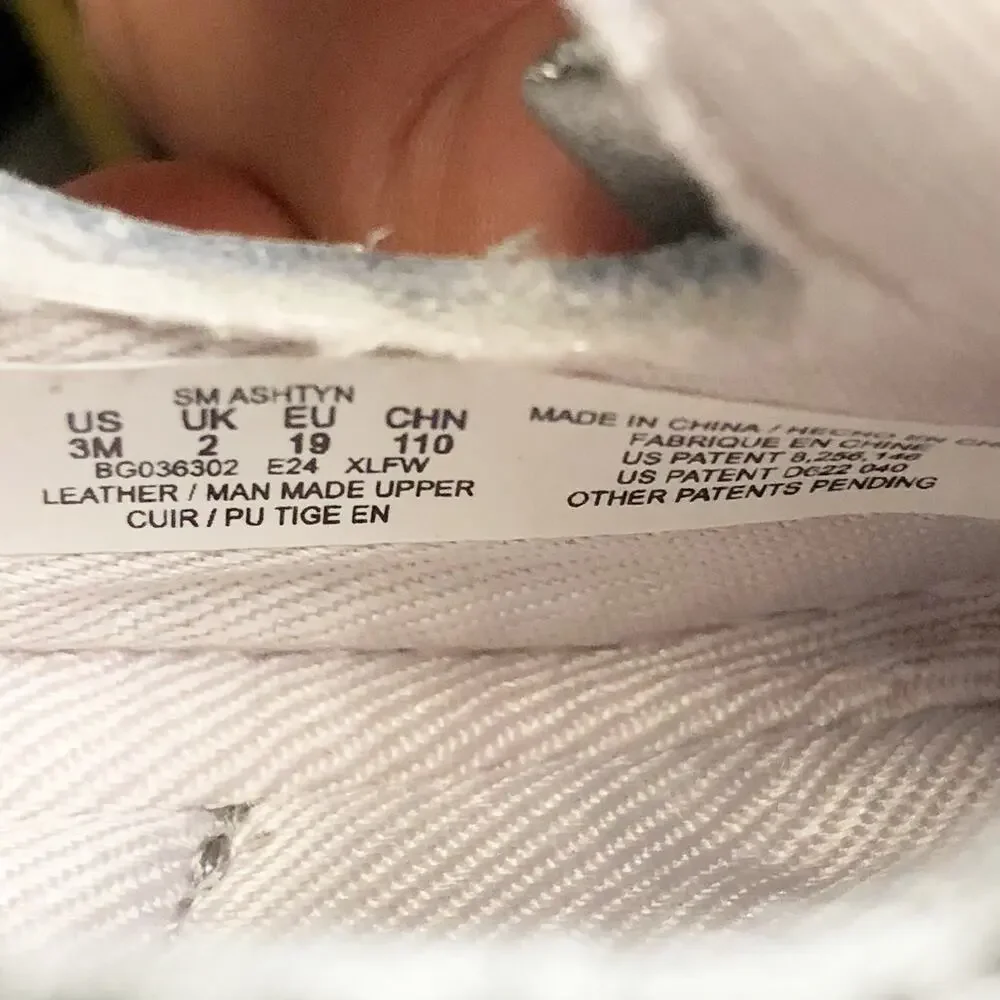 Stride Rite Baby Girls Ashtyn Mary Janes Size 3 Silver Toddler Shoes NIB